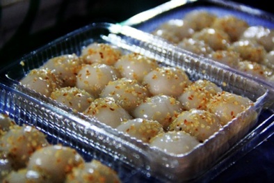 Tết Hàn thực, bánh trôi và bánh chay bán khắp đường Hà Nội